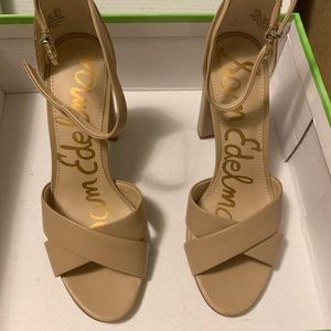 Brand new Sam Edelman Nude Yancy heels